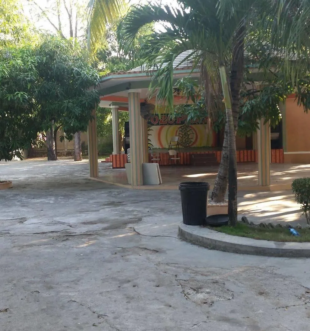 Wozo Plaza Hotel Mirebalais